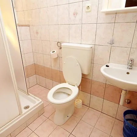 4378b Apartment Lumbarda